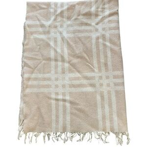 Alicia Adams Alpaca Soft Fringe Throw in Cream and Tan